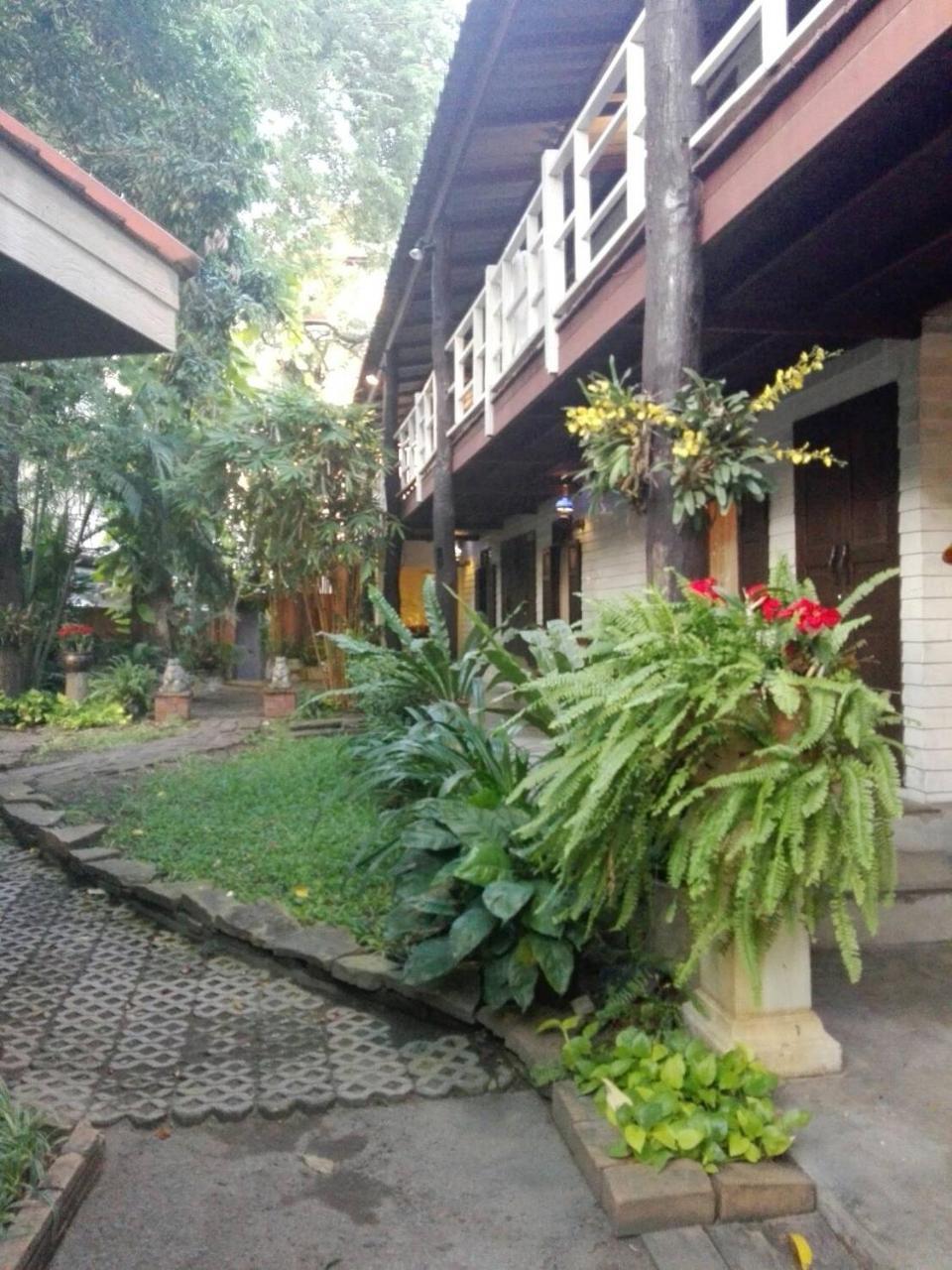 Smile House Guesthouse Chiang Mai Eksteriør billede
